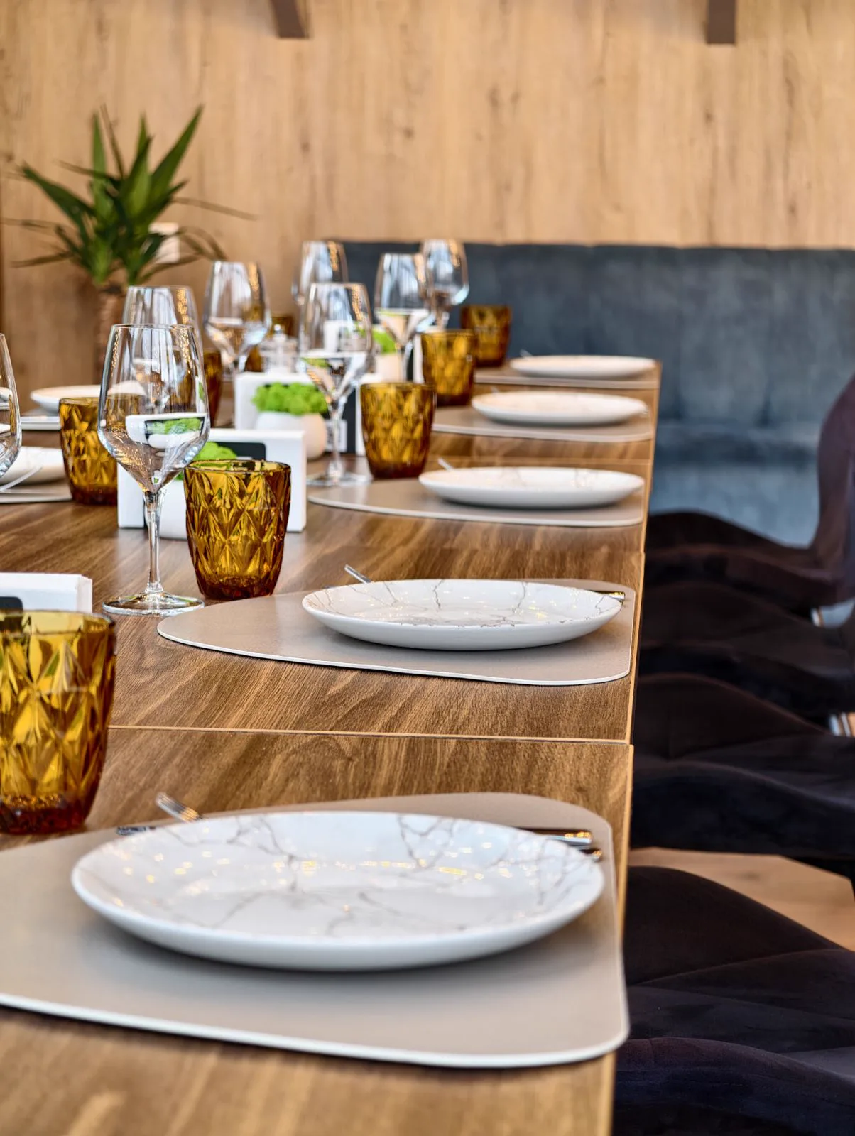 Table setting detail